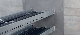 Linear fire seal at head-of-wall joint